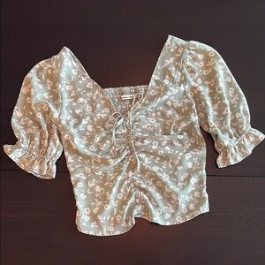 Abercrombie & Fitch Cropped Green White Floral Puff Sleeve Top Tie Top EUC XS